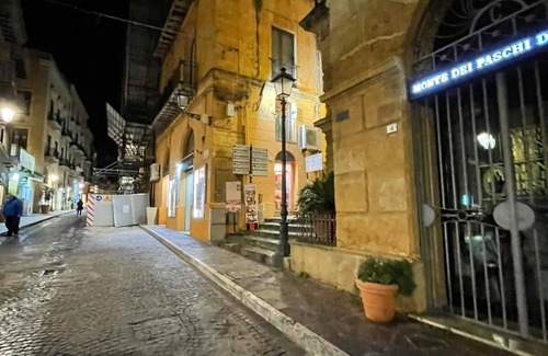 Agrigento Apartment | The ladder of Athena