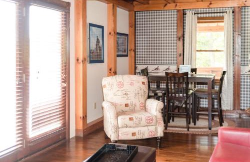 Milltown House | The Lake House A Hidden Gem Sleeps 4