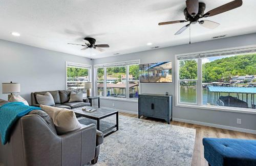 Camdenton House | The Lake Shack - Waterfront Life