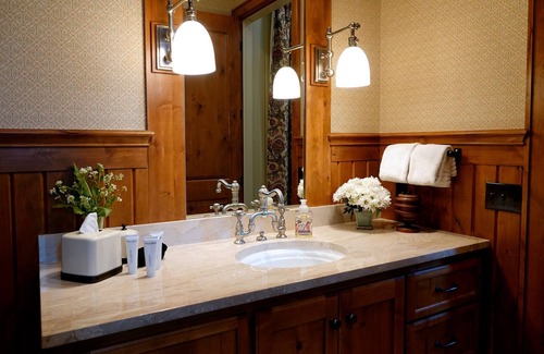 Waukomis House | The Land Run Suite at Buffalo Point