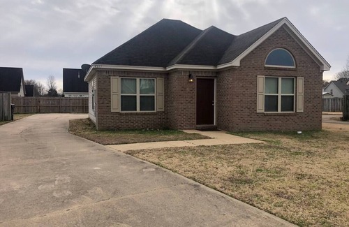 Jonesboro House | The Landing at Hilltop - near ASU & NEA Baptist
