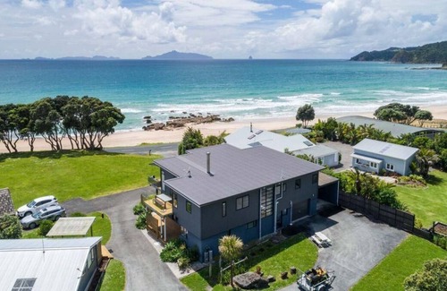 Langs Beach House | The Langs - Large, modern, sunny holiday with stunning views a stone's throw from Langs beach