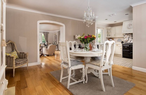 Jedburgh Cottage | THE LAURELS, Jedburgh - sleeps 2+2 in 2 bedrooms