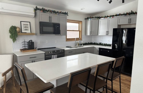 Manawa Cottage | The Lazy Bear Lake House on beautiful Bear Lake, covered deck, great view