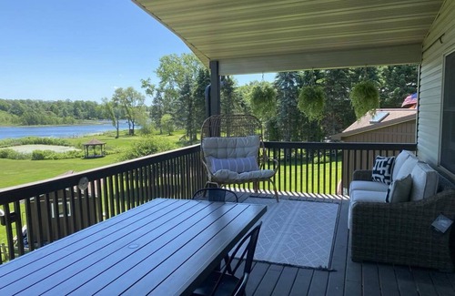 Manawa Cottage | The Lazy Bear Lake House on beautiful Bear Lake, covered deck, great view