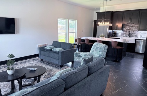 Somerville House | The Lazy Joey, 3 bed 2 bath, Lake Somerville