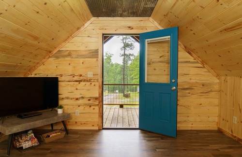 Murfreesboro Cabin | The Lazy Trout. Livin Lazy at the Little Missouri River