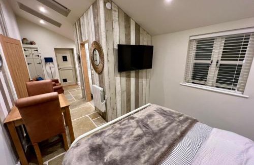 Saint Ann's Chapel Apartment | The Leat at The Old Mill