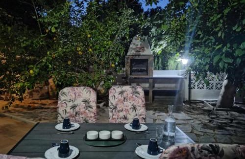 Torremolinos House | The Lemon Grove House - large private garden, private pool - perfect for families