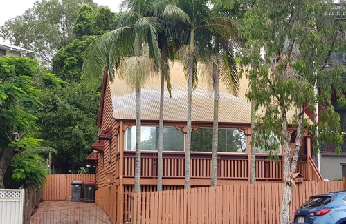 Kangaroo Point House | The Leopard Spot @ 43 | walk to Gabba AFL, City, SouthBank | FREE NBN WiFi
