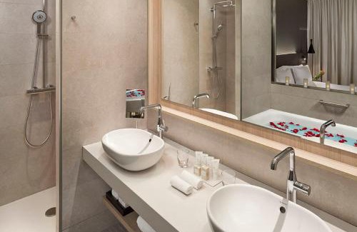 Poblenou Hotel | The Level at Melia Barcelona Sky