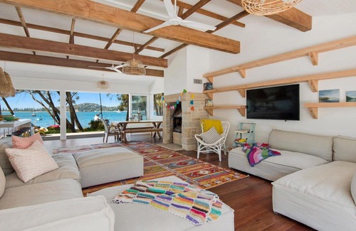 Great Mackerel Beach House | THE LIGHTHOUSE by Palm Beach Holiday Rentals