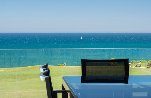 San Roque Apartment | The Links I 2226 Golf & Sea views
