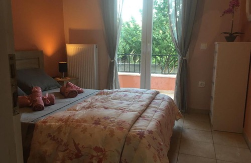 Liapades Apartment | The Lion's House