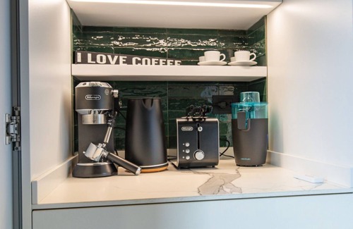 Viareggio House | The little house in the garden of Villa Sania, Viareggio