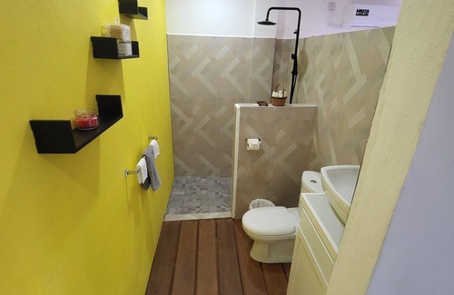 Piaye Bed & Breakfast | The Local Experience - Kalbas Suite