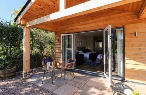 Checkley Cottage | THE LODGE AT MIDDLETON HOUSE, pet friendly, with a garden in Stone