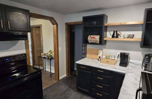 Harrison House | The Lodge at Tiny Excursion Cabins