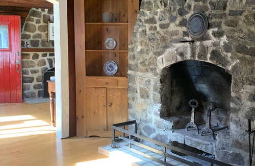 Morin Heights Ski Chalet | The Lodge house with swimming pool and spa