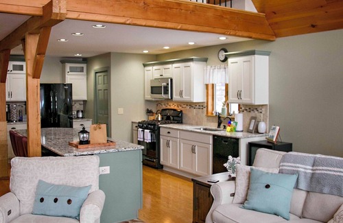 Bradford Cabin | The Lodge on Lamoka-Main House located in The Finger Lakes Region.