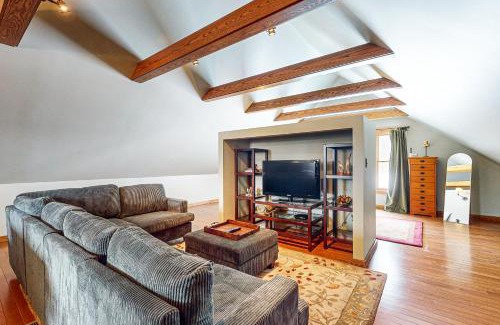 Bethel Hotel | The Loft at Fort Defiance