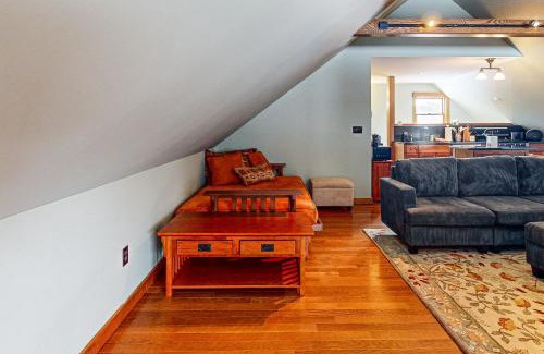 Bethel Hotel | The Loft at Fort Defiance