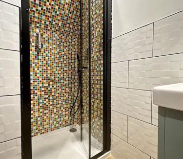 Toddington Apartment | The Loft at Orchard House- Strictly No Parties