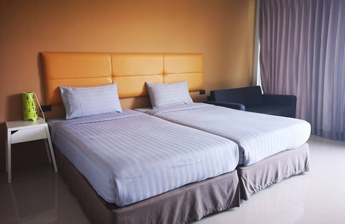 Sung Noen Hotel | The Lofts Eco