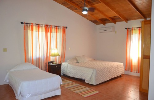 San Ignacio Hotel | The Log Cab Inn Resort