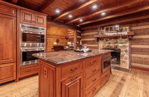 Gap Cabin | The Log House at Twin Brook
