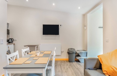Polmont Cottage | The Logstack- UK42984