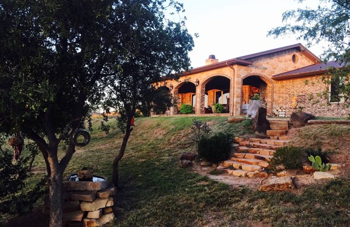 Slaton House | The LonePine in YellowHouse Canyon