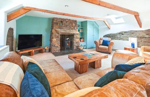 Treator House | The Long Barn