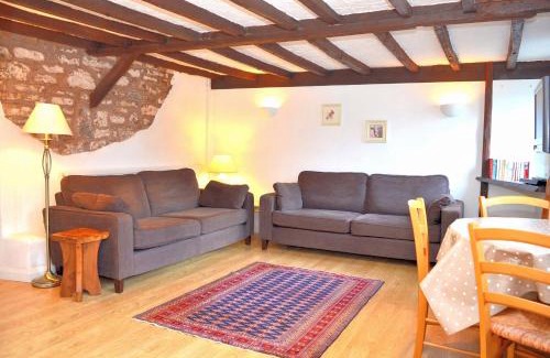 Tiverton House | The Long Barn nr Huntsham
