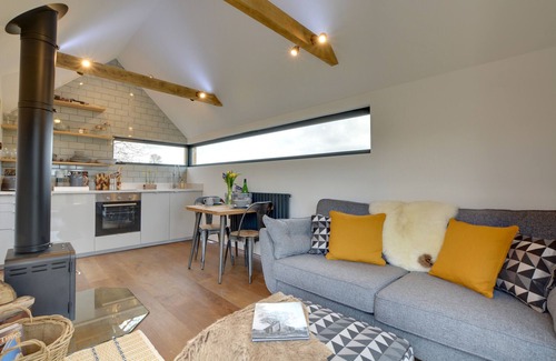 Stone in Oxney House | The Lookers Legacy - One Bedroom House, Sleeps 2