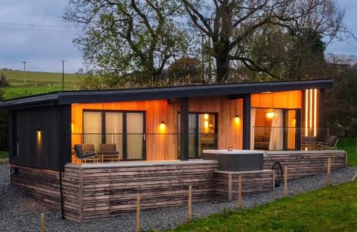 Higher Walton House | The Lookout