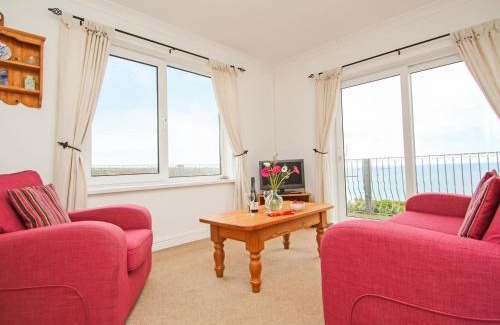 Penzance Apartment | The Lookout