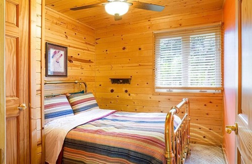 Clam Lake House | The Lost Bear Lodge-Chippewa River