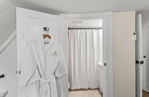 Georgetown House | The Luxe/Hot Tub/12min to Horse Park/30 Min to Ark