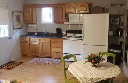 Nelsonville Apartment | The MacKenzie Studio Apartment