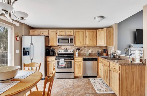 Malta House | The Malta Cozy Getaway|Track|Belmont|SPAC|WIFI|Grill|Parking|