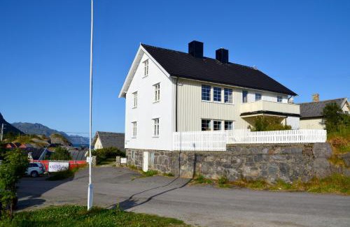 Hamnøya Cabin | The Manor House in Hamnøy