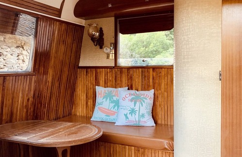 Lacaze House | The Maquis Caravans 🌲🦌🌳