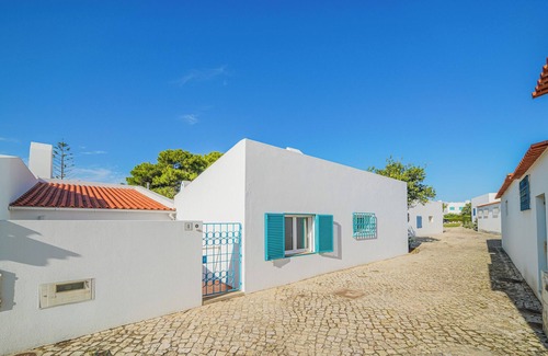 Prainha House | The Marble Villa -