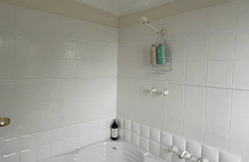 Daylesford Villa | The Mayfair, 4 -bed rooms accommodation Daylesford