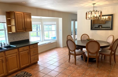 Fellowship House | THE MEADOW WOOD FARM with POOL