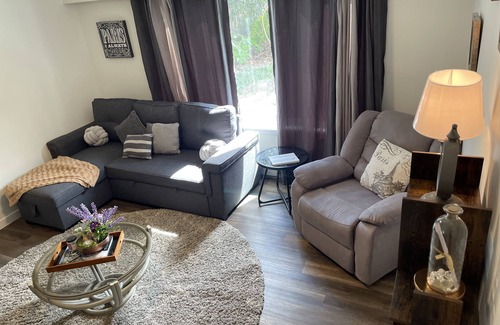 Merritt House | The Merritt Hide-A-Way is a great for couples to rest & refresh while traveling