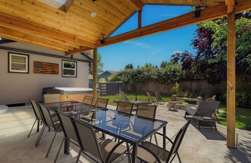 Bethel-Danebo House | The Mixture: 12 min to UO/Autzen