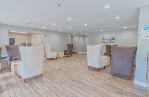 Mariposa Hotel | The Monarch Inn