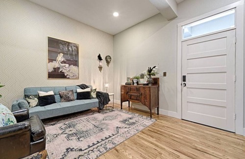 Greenville Apartment | The Monroe @ Lofts on Lee